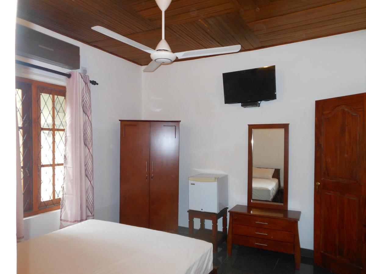 Lavender Hills Home Stay Kandy Bagian luar foto