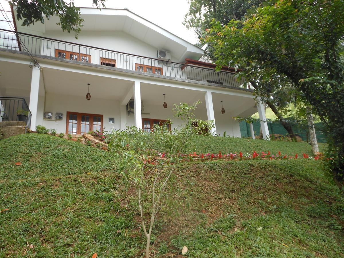 Lavender Hills Home Stay Kandy Bagian luar foto